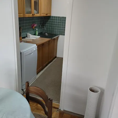 아파트 Zrnoapartment